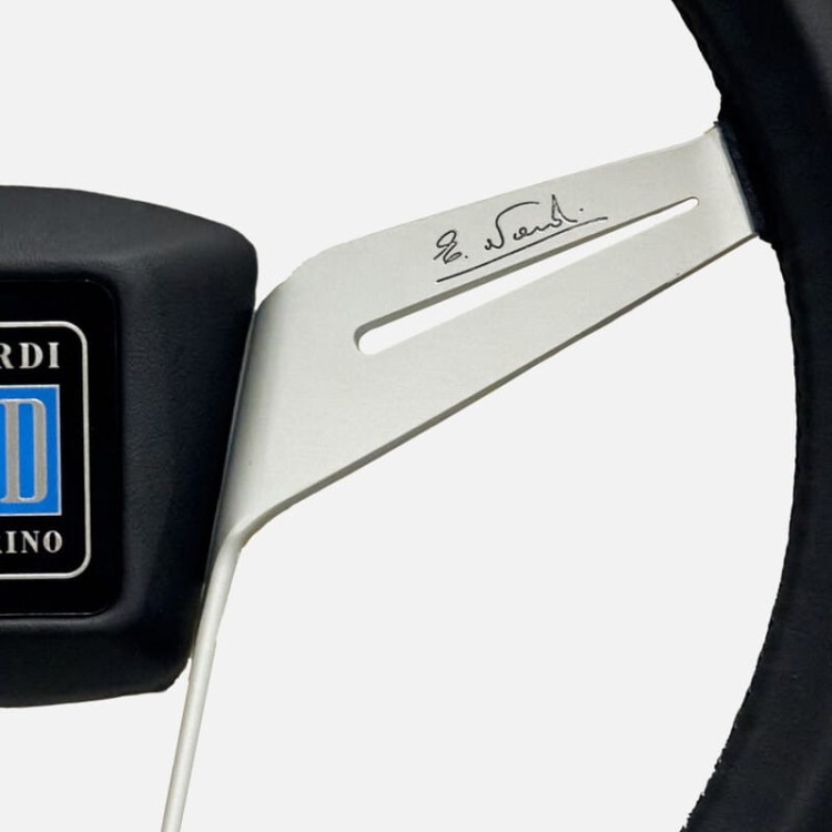 xlarge-novantesimo_center_pad_2.jpg